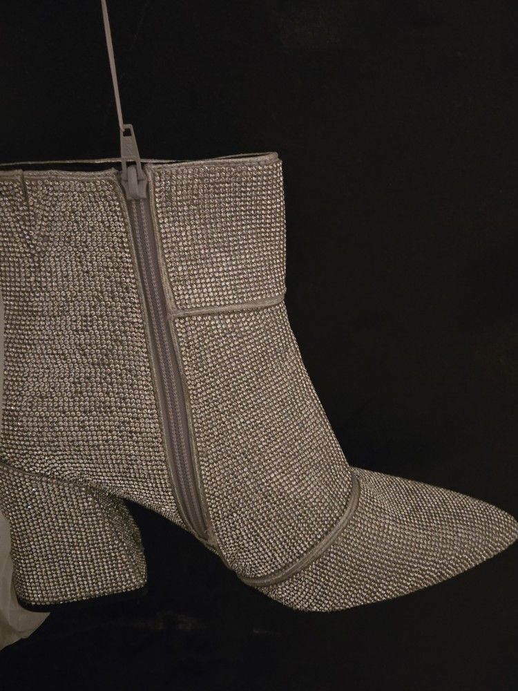 Sparkle BOOTS SIZE 10