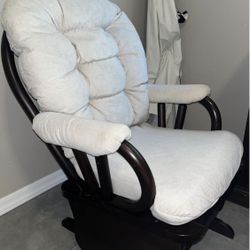 breastfeeding chair 