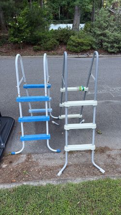 Pool ladder (above ground)
