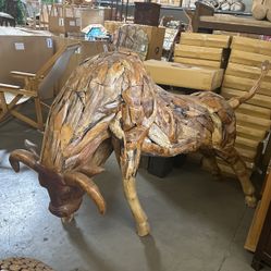 Charging bull Figurine
