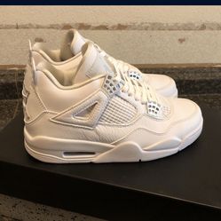 White Jordan Retro 4