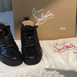 CHRISTIAN LOUBOUTIN