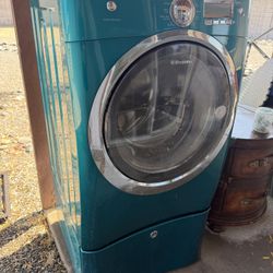 Electrolux Front Load Washer w/ Pedestal – Turquoise Sky