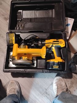 18v DeWalt drill and skill saw combo