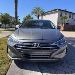 2019 Hyundai Elantra