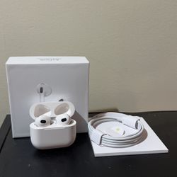 *BEST OFFER* AirPods Generation 3