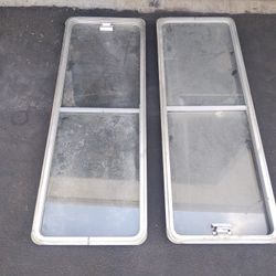 Vw bay window middle sliding windows $200 for the pair