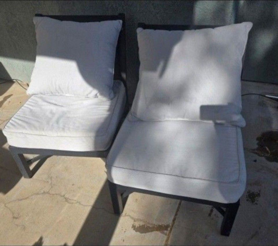 2 Patio Chairs