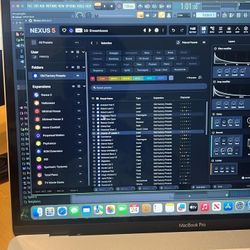 MacBook Pro 2019 15  i9 32 ram 1 tb 