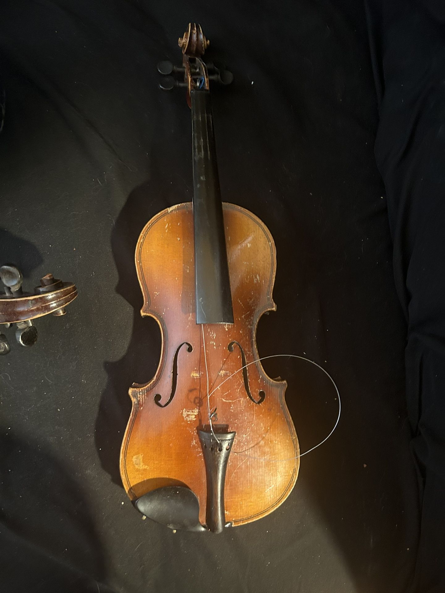 BROKEN VIOLIN