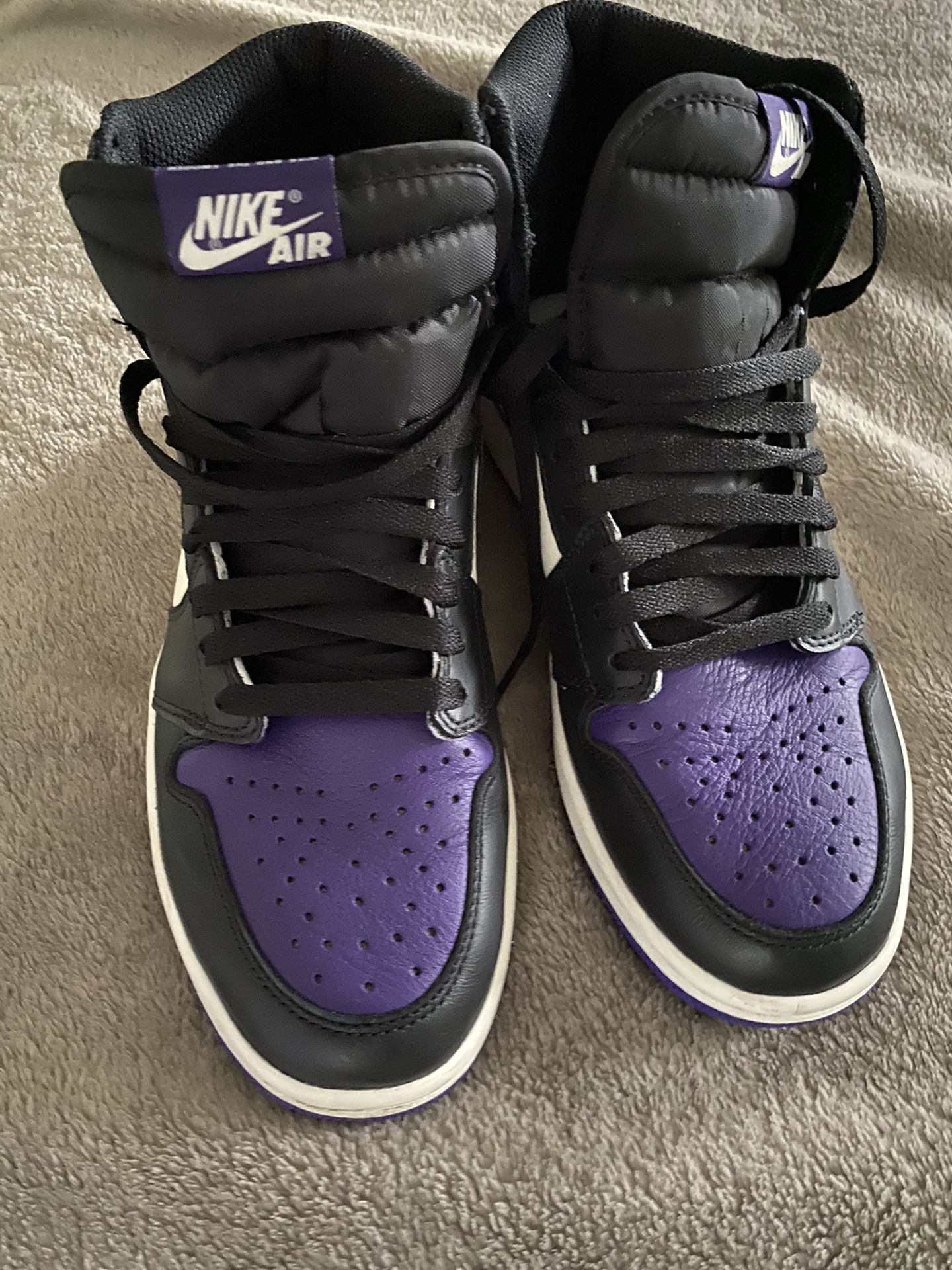 Air Jordan 1 High OG Court Purple. Mens size 8.5. Used!!! No box!!