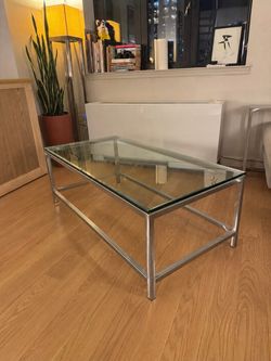 Design Within Reach & Knoll / Knoll Florence Glass Coffee Table