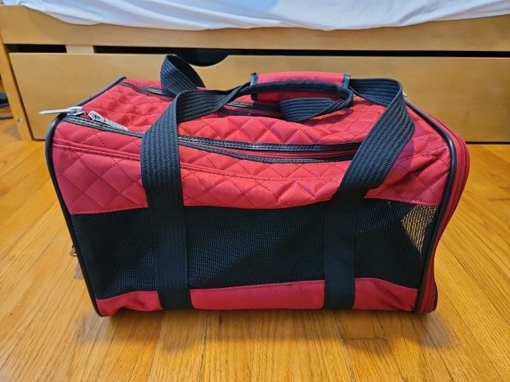 Original Sherpa Pet Carrier Medium Red Airline Approved Pet Carrier No Insert