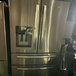 WHIRLPOOL - 4Door Refrigerator 
