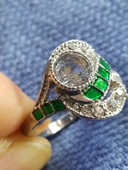 Women's designer wedding engagement promises ring size 9.0