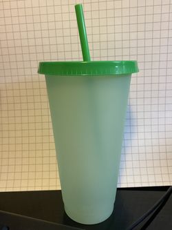 COLOR CHANGING CUPS !