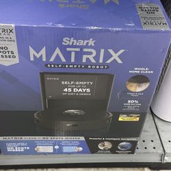 Shark Matrix Self Empty Robot Mop And Vacuum New 