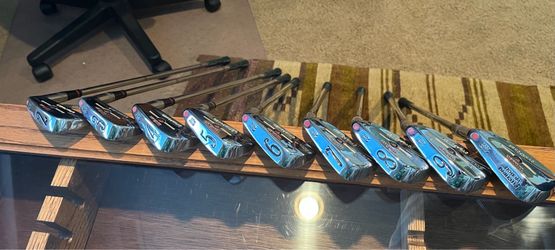1971 Wilson Blade Staff Irons in Viewing Case