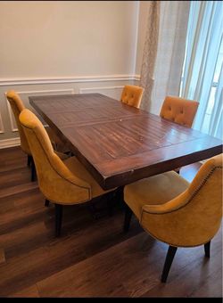 Dining room table with leaf and chairs