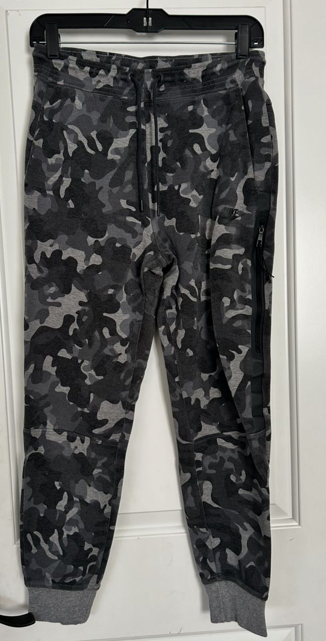 Men’s Joggers Size Small