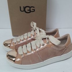 Women Ugg Sneakers Size 9