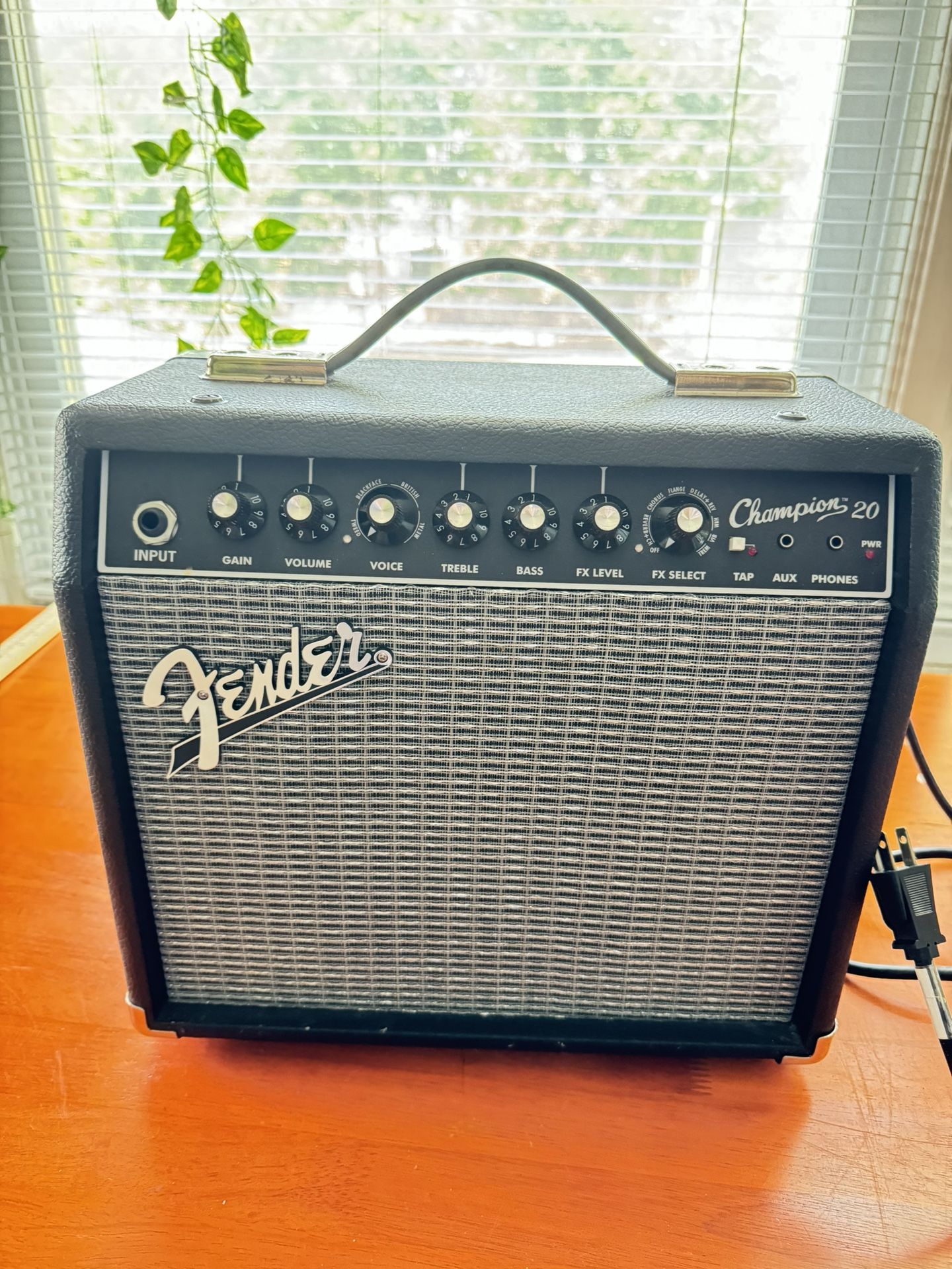 Fender Shampion 20 Guitar Amplificador