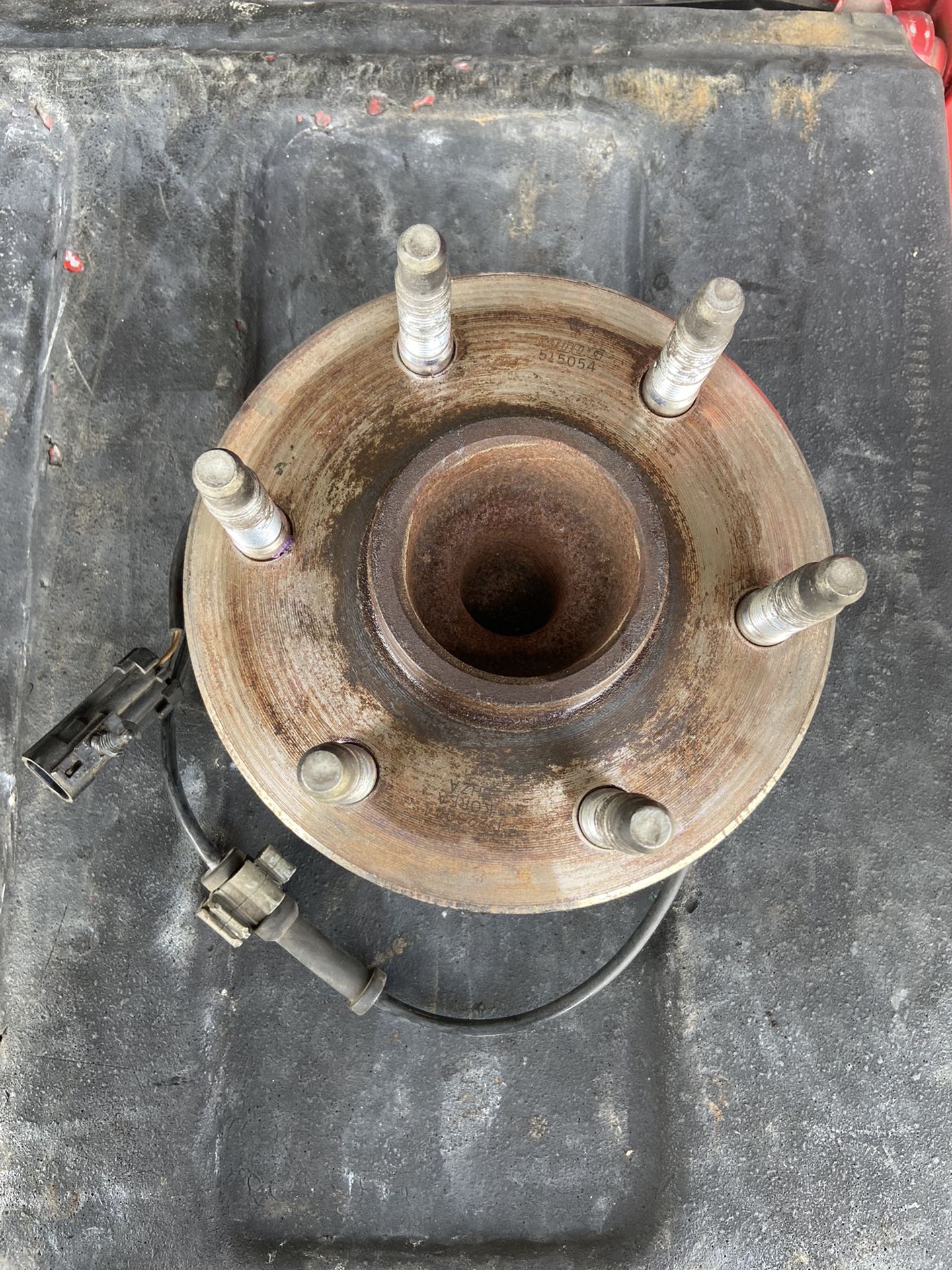1999/2006 Silverado / Sierra Moog Wheel Hub Assembly