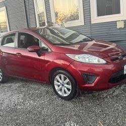 2013 FORD FIESTA SE