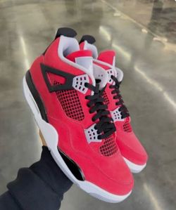 Air Jordan Toro Bravo 4s
