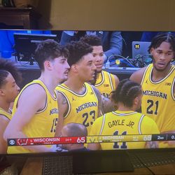 65" TCL 11/25 Flagship QM8K QD-Mini LED QLED 4K UHD Best Picture, Like New, B/O Sound, Smart TV, Free Delivery, Orig. Box