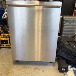 Bosch Dishwasher For Parts- Not Working