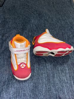 Baby shoes size 6c