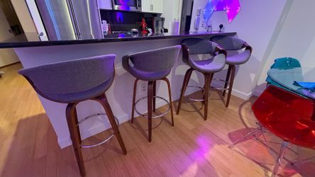 Set of 4 Curvini LumiSource Bar Stools