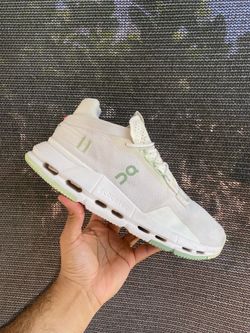 On Running Cloudnova White and Green