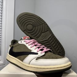 Jordan 1 Low Travis Scott Sz 8.5 