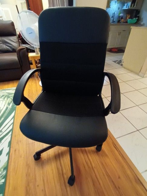 Black Home Office Swivel Desk Chair