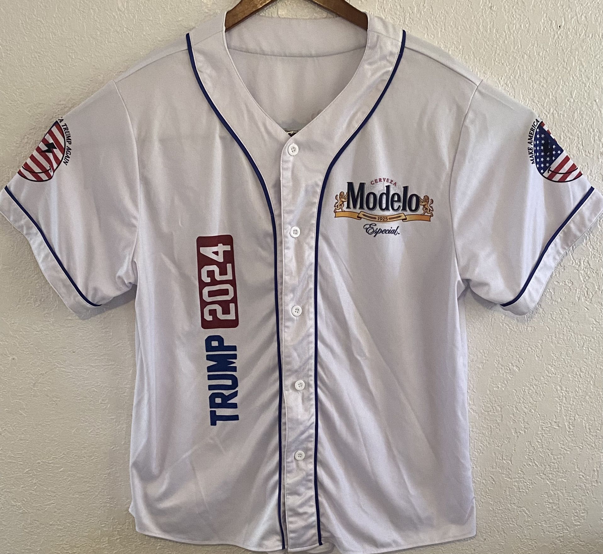 Trump/Modelo “Chillin Like a Felon” Jersey Size Large