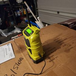 RYOBI R18R-0 ONE+ Bluetooth Radio battery  charger power bank + free headphones