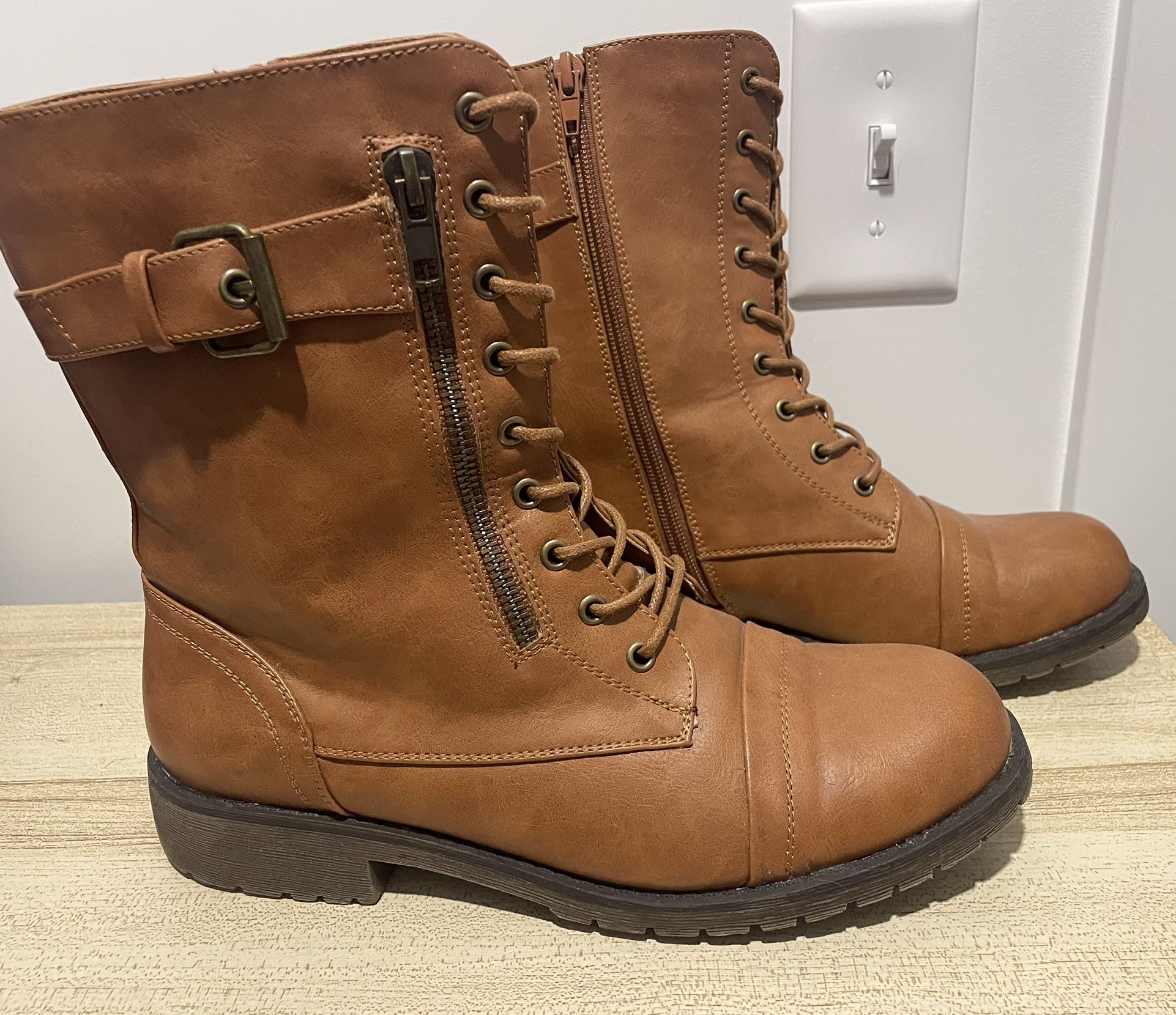 Size 9 Combat Style Boots