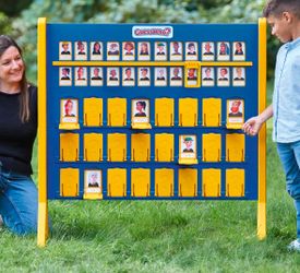 Guess Who? Giant Edition (Adivina Quién? Gigante) $69.99