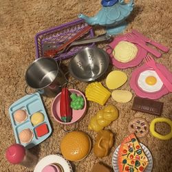 Toy Food Set Ask $5  Firm Price 