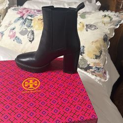 TORY BURCH
