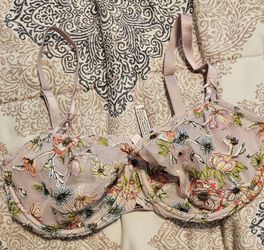 Victoria's Secret bra 36DD
