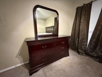6 cabinet dresser with detachable mirror