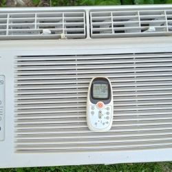 Window Air Conditioner With Remote Control Good Condition $100.00 