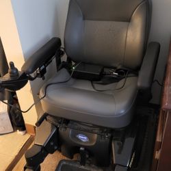 Power wheelchair 
