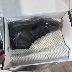 Jordan 11 Gamma Size 10