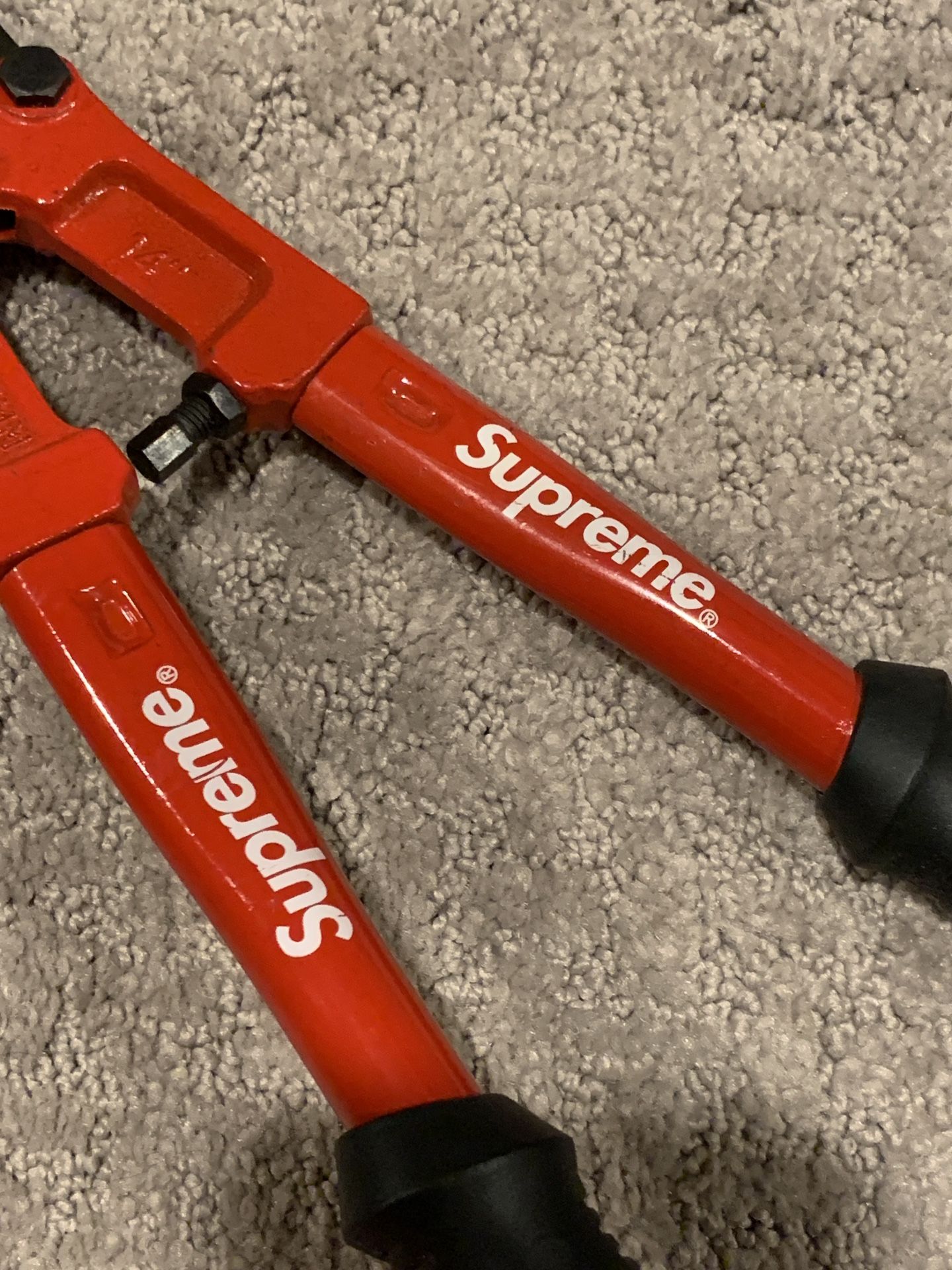 Red Supreme Bolt Cutter
