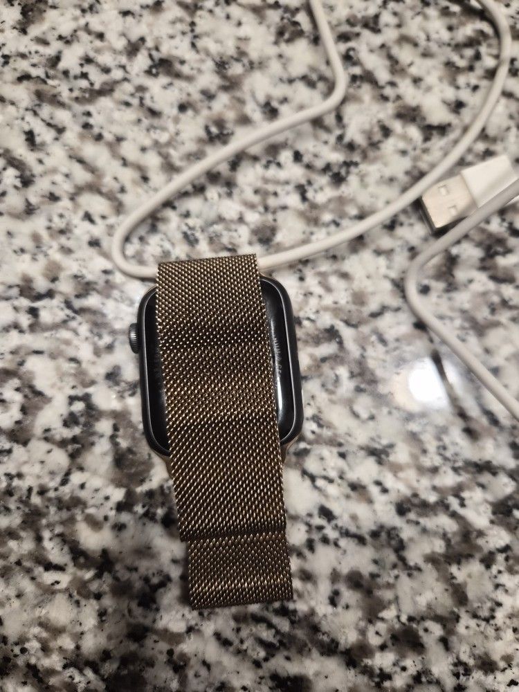 Apple Watch Series 4 