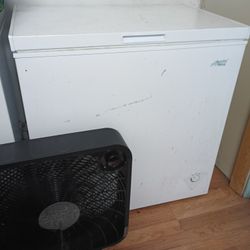 Chest Freezer 